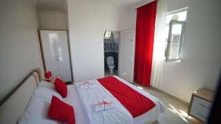 Гостевой дом Nikas Guest House Батуми Двухместный номер с 1 кроватью и балконом-4