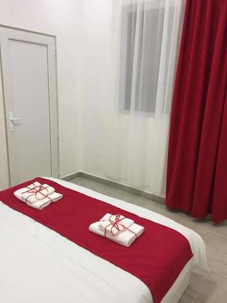 Гостевой дом Nikas Guest House Батуми Двухместный номер с 1 кроватью и балконом-9